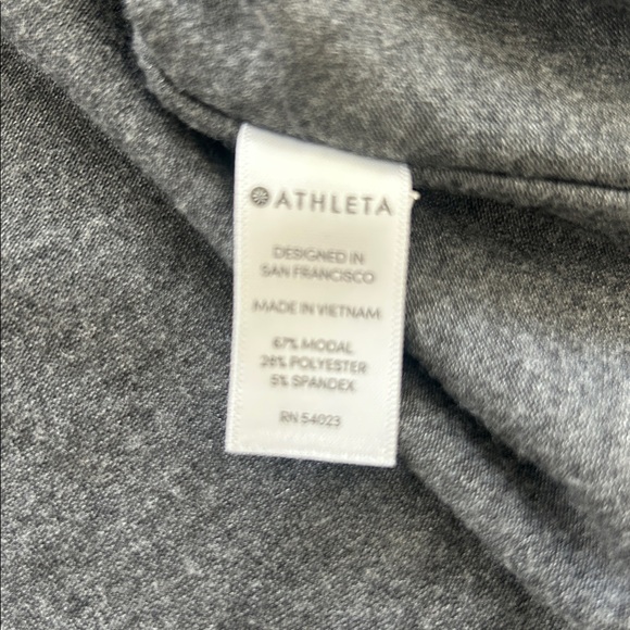 Athleta Charcoal Tank Top Size Medium - Picture 4 of 4